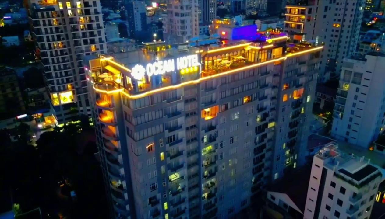Ocean Hotel Phnom Penh Esterno foto